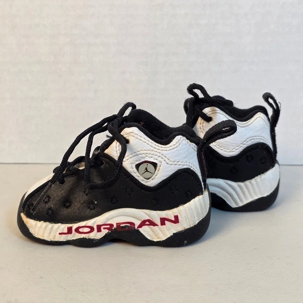 VTG 1998 Baby Jordan‎ Jumpman Team II Black White Red Infant Sneakers 2C 132520